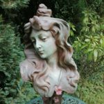 Buste jeune femme en plâtre Papillon Art Noueau - esprit brocante hermin