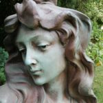 Buste jeune femme en plâtre Papillon Art Noueau - esprit brocante hermin