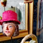 Têtes marionnettes en papier mâché sous globe Napoléon III - esprit brocante Hermin 